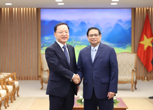 Thủ tướng Phạm Minh Chính tiếp Tổng Giám đốc phụ trách tài chính Tập đoàn Samsung